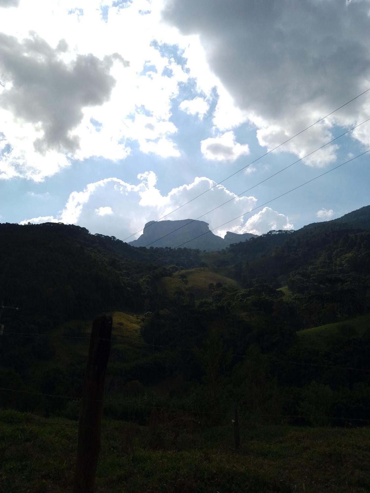 Villa Rancho Pe Da Pedra São Bento do Sapucaí Zimmer foto