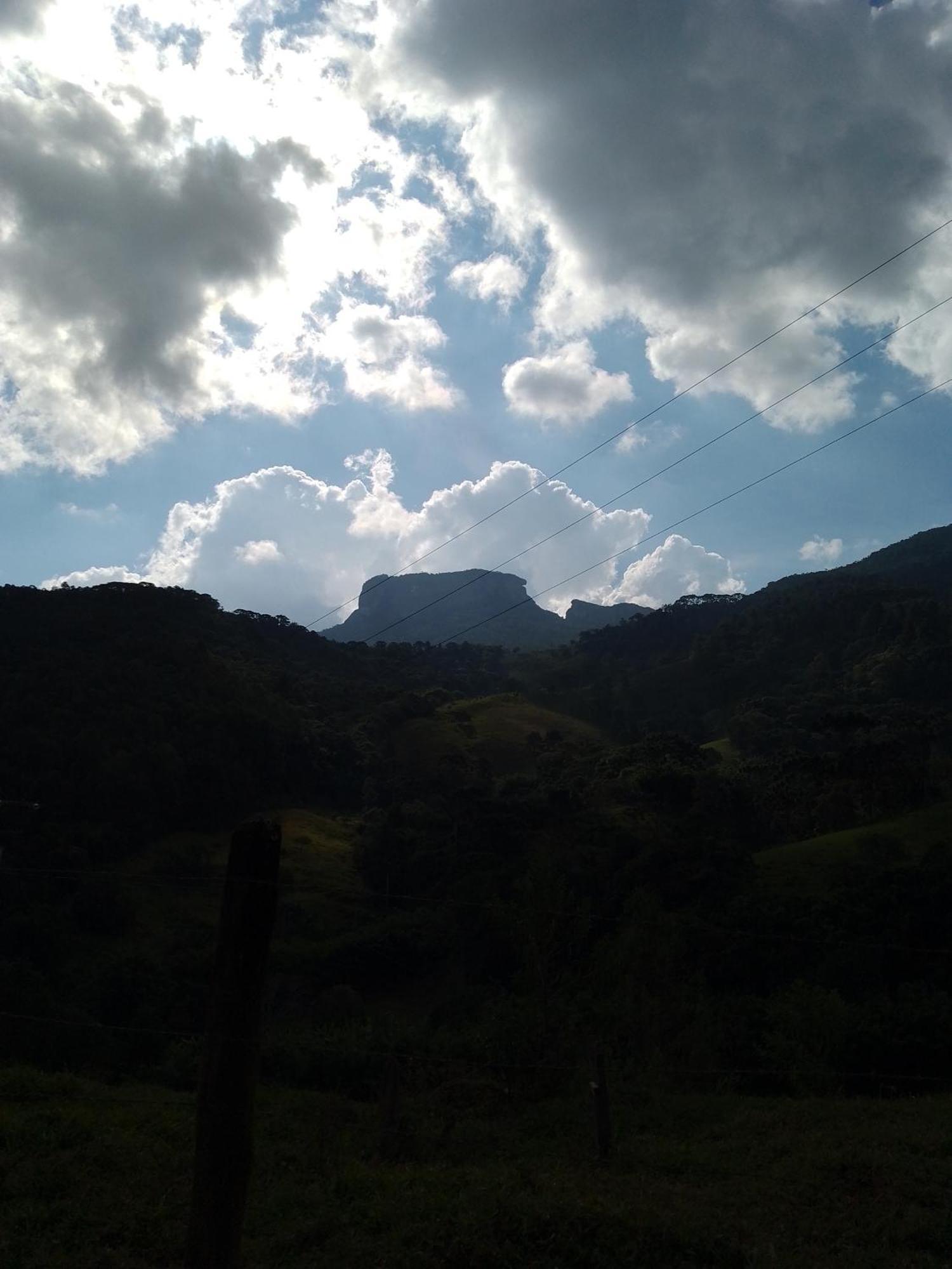 Villa Rancho Pe Da Pedra São Bento do Sapucaí Zimmer foto