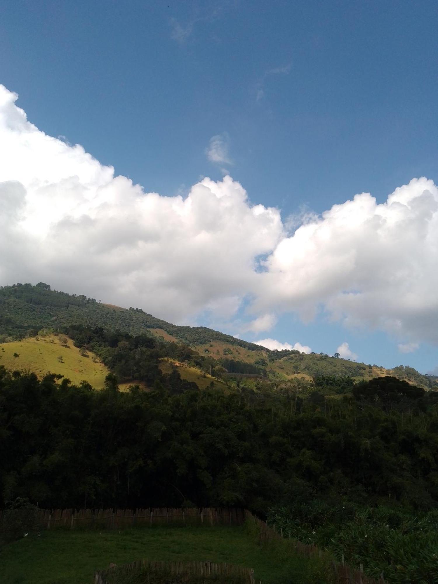 Villa Rancho Pe Da Pedra São Bento do Sapucaí Zimmer foto