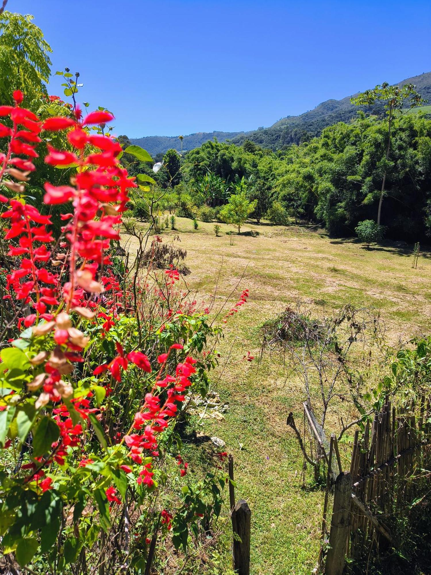 Villa Rancho Pe Da Pedra São Bento do Sapucaí Exterior foto